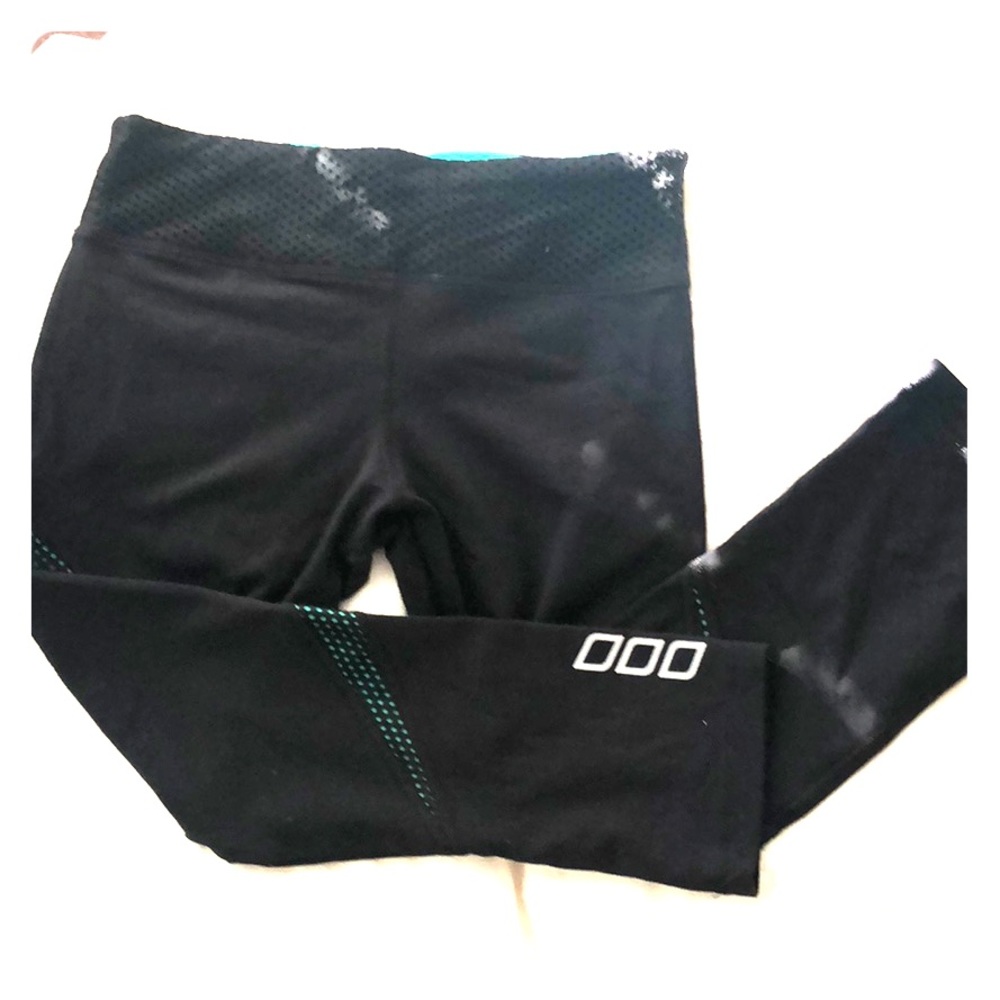 Lorna Jane workout pants/capris size XS